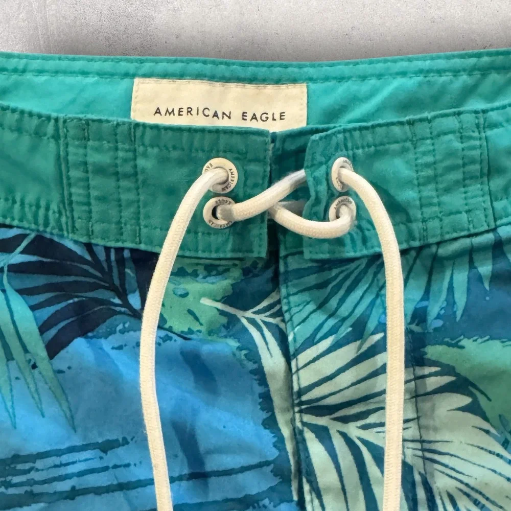 American Eagle Board Shorts Men's S Blue Tropical Palm Leaf Print 31x9.5